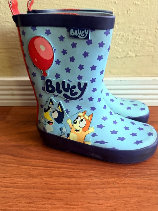 Bluey Other - Bluey Light Blue Kids Rain Boots with Star Pattern